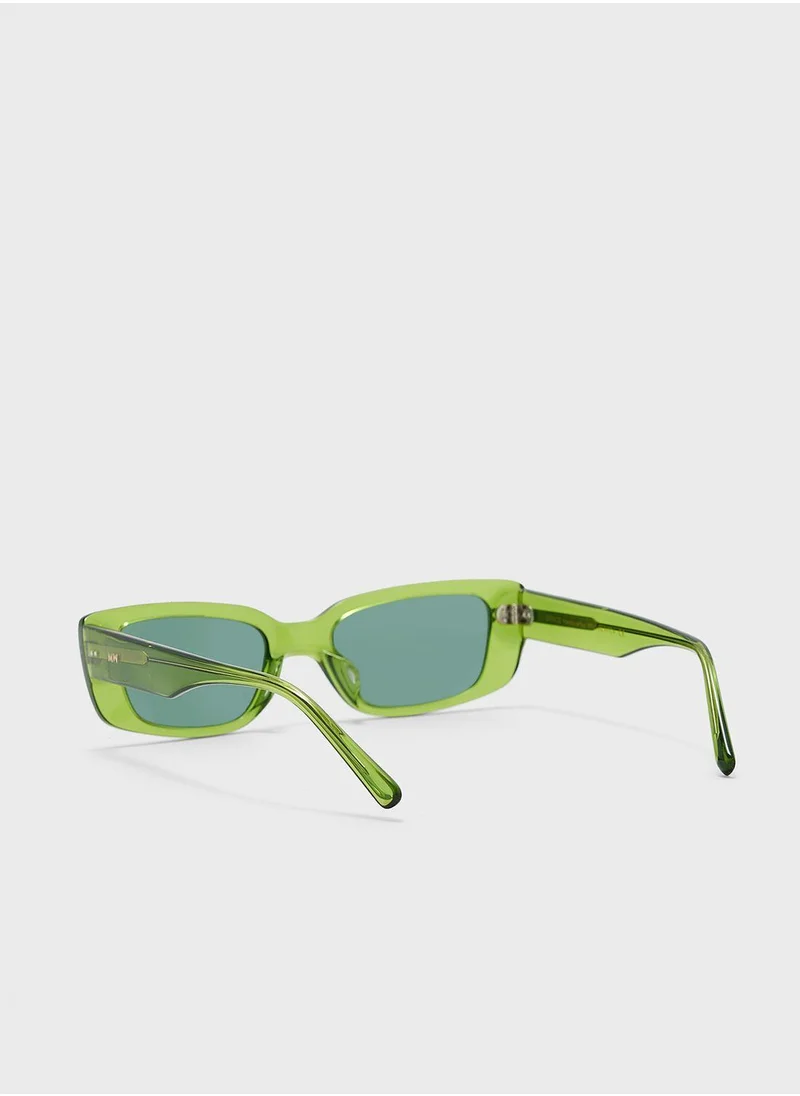 MESSYWEEKEND Grace Sunglasses
