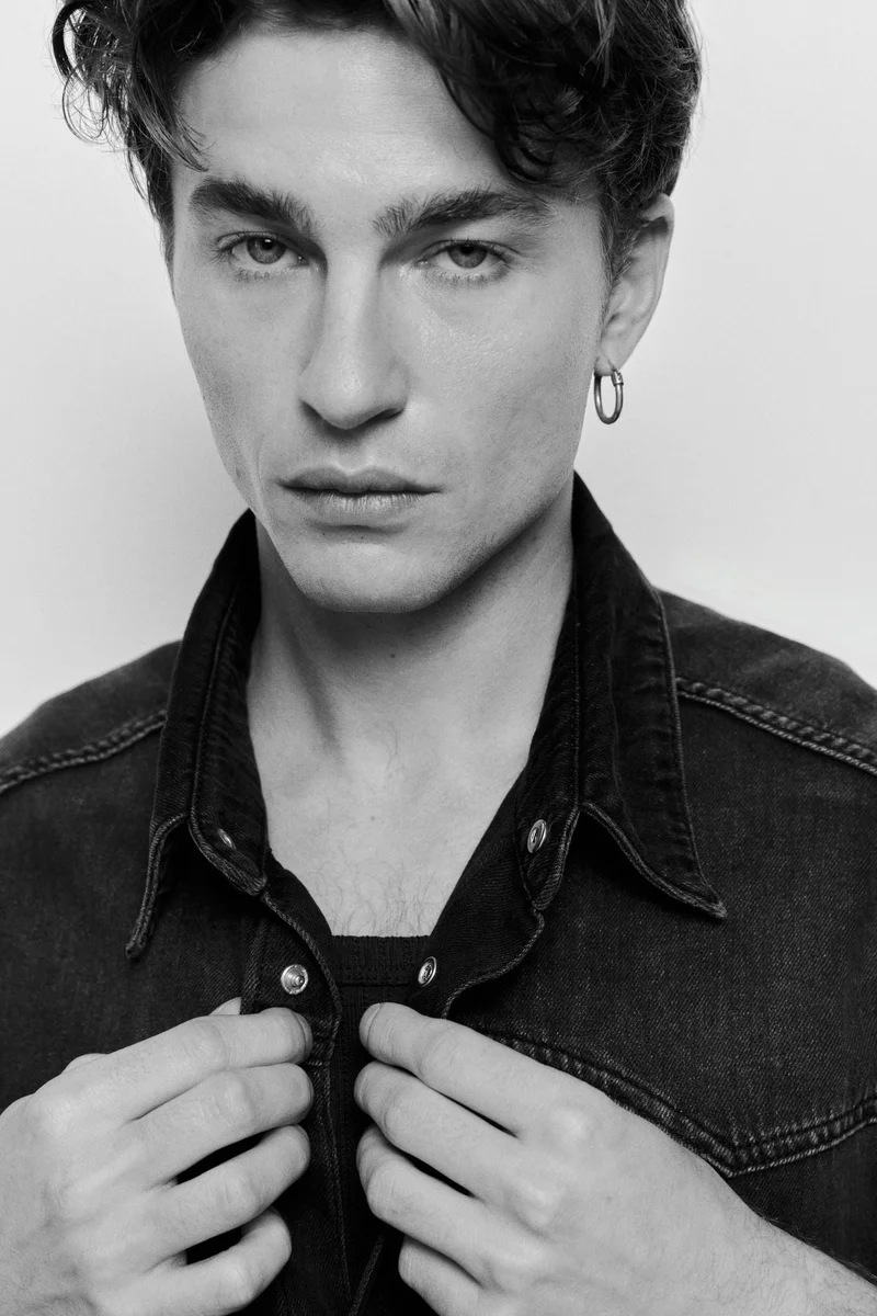 H&M Loose Fit Short-sleeved denim shirt