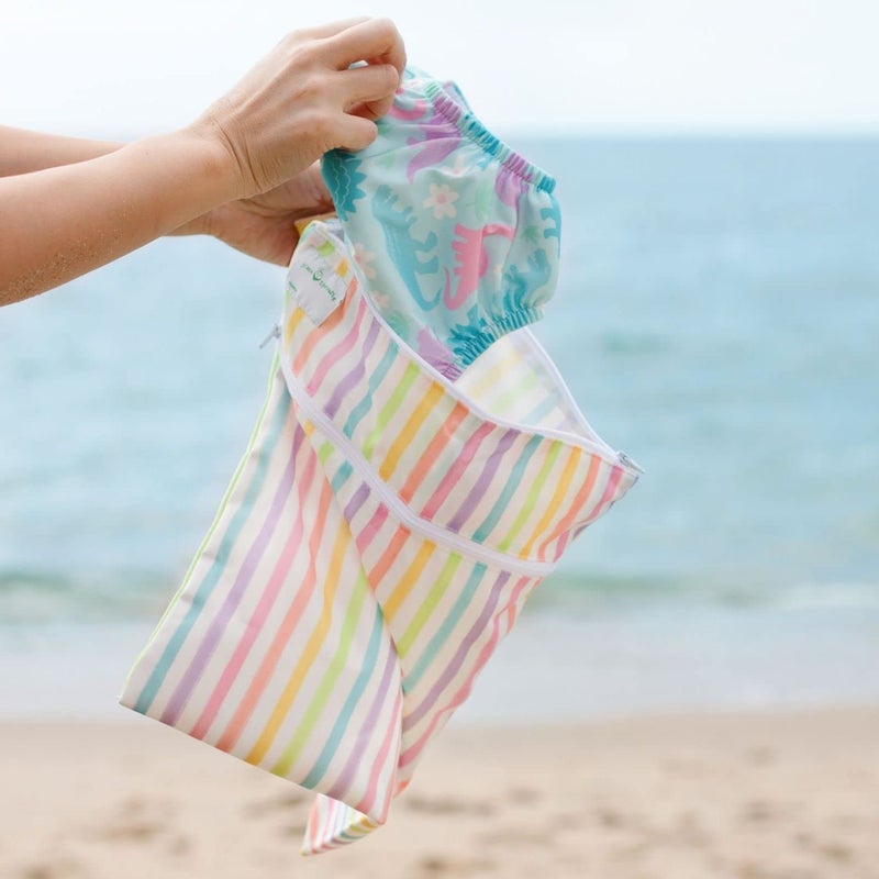 green sprouts i play Wet & Dry Bag | Stores Wet & Dry Items Separately | Use for Swim wear, Diapers, Underwear, Clothes & More - Image 3
