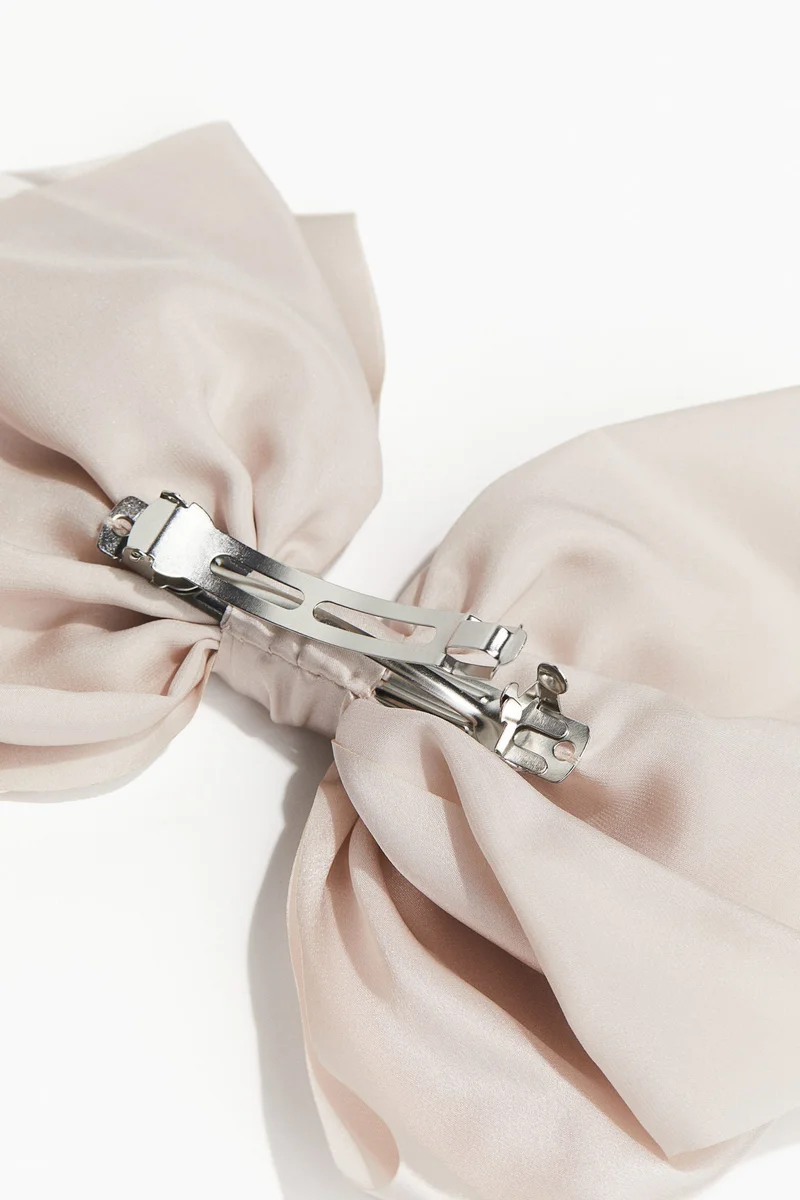 H&M Bow-Decorated Hair Clip