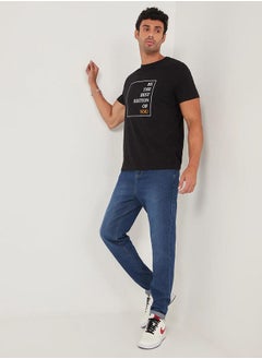 Kotty Slim Fit Light Fade Stretchable Jeans by Styli  - Image 4