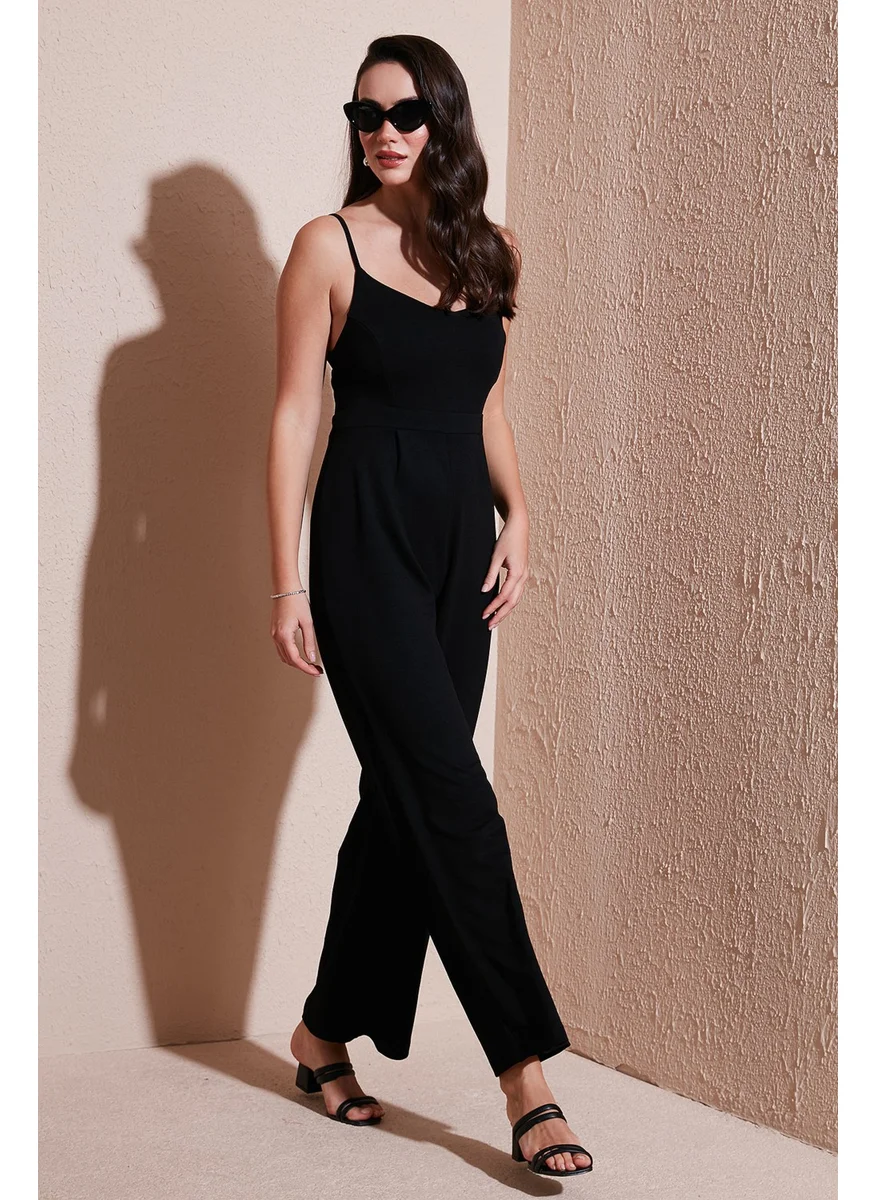 ليلا Regular Fit Round Neck Strap Wide Leg Jumpsuit Women's Jumpsuit 5866147