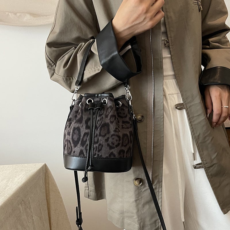 Autumn Leopard Print Colorblock Vintage Bucket Bag Fashionable Fashionable Casual Crossbody Bag Korean Style Women'S Shoulder Bag Trendy - Image 5