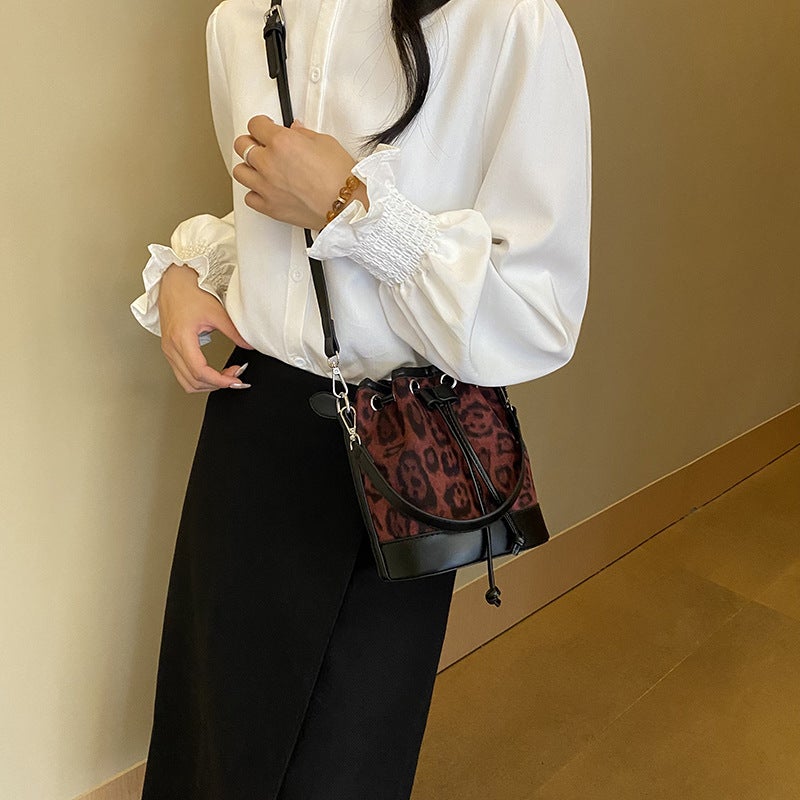 Autumn Leopard Print Colorblock Vintage Bucket Bag Fashionable Fashionable Casual Crossbody Bag Korean Style Women'S Shoulder Bag Trendy - Image 3