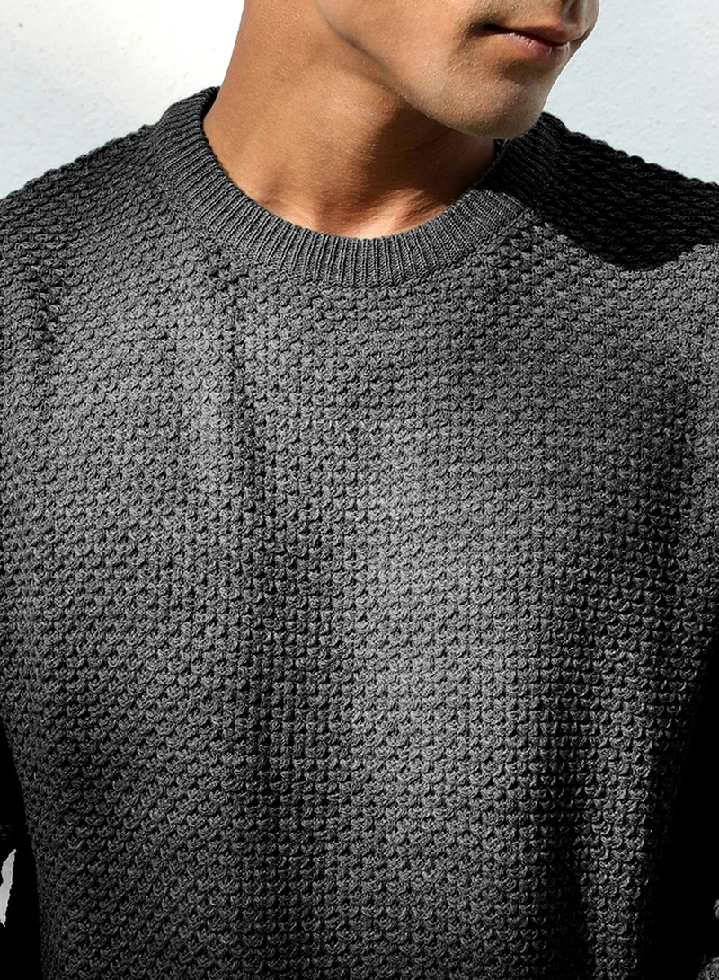 كامبوس سوترا Men's Onyx Black Solid Knitted Pullover Sweater