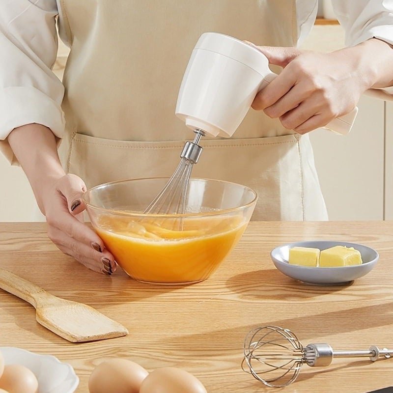 Blender - Small cordless handheld rechargeable whisk powered by USB, convenient kitchen companion for mixing eggs, whipping cream, preparing baking dough, sauces and drinks with ease anytime - Image 5
