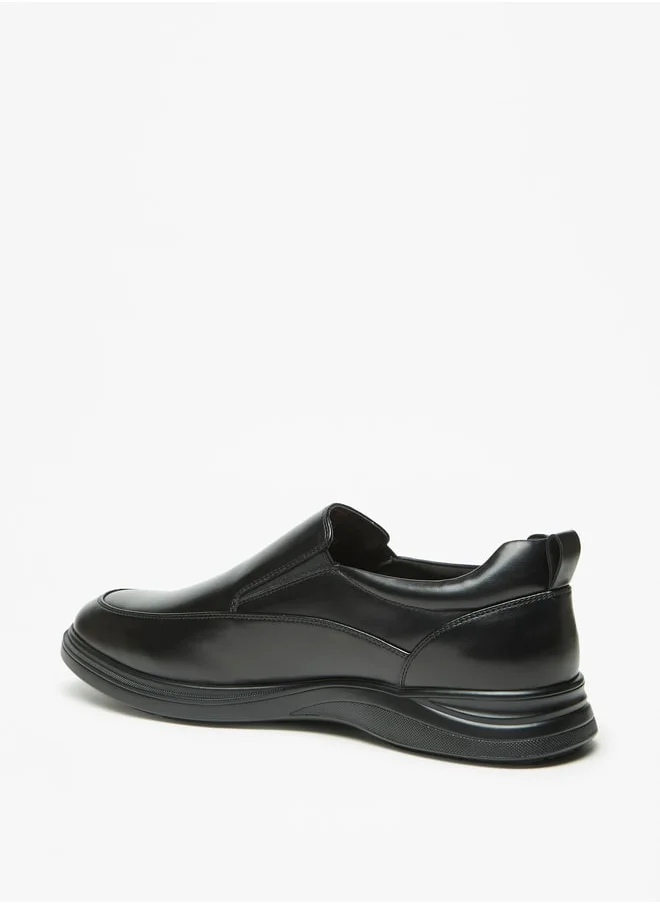 لو كونفورت Men's Solid Slip-On Loafers