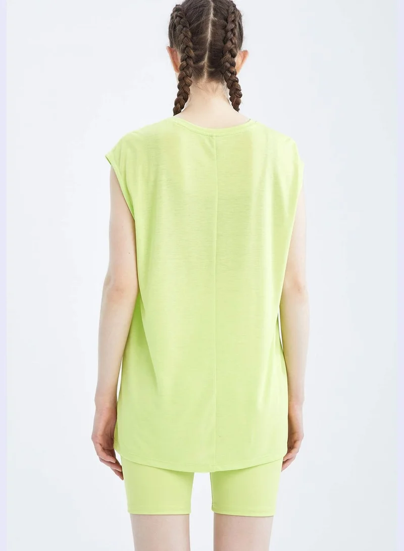 ديفاكتو Oversized Fit Sleeveless T-Shirt