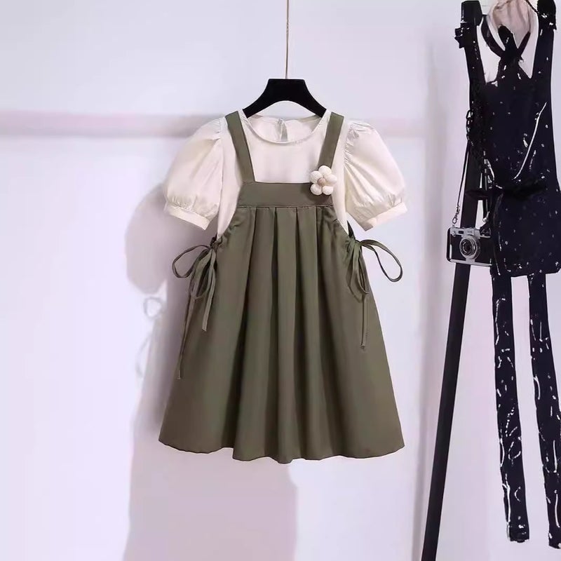 Girls Summer Short-sleeved T-shirt Skirt with Suspender suit 2024 New Style Fashionable Western Style Two-piece Set for Children Green