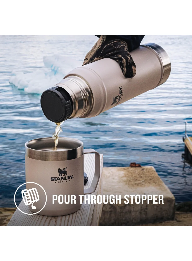 ستانلي Stanley Classic Legendary Bottle 0.75L / 25OZ Ash â€“ BPA FREE Stainless Steel Thermos | Keeps Cold or Hot for 15 Hours | Leakproof Lid Doubles as Cup | Dishwasher Safe | Lifetime Warranty