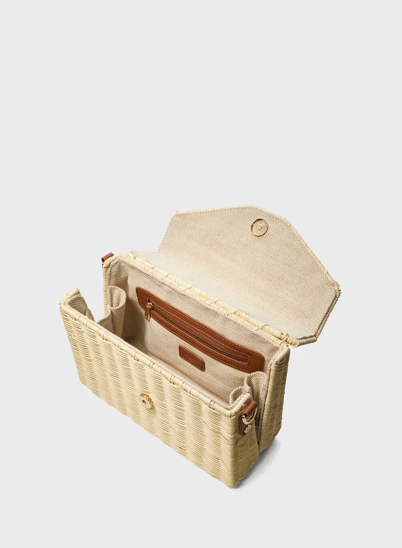 ديون لندن DELLIHA