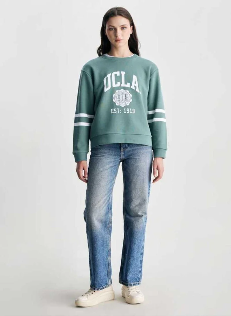 يو سي ال اي رويسين