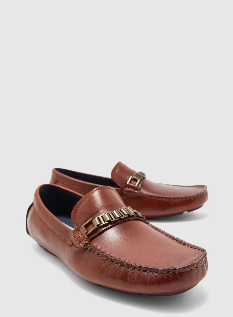 STEVE MADDEN Heyer Chain Details Loafers