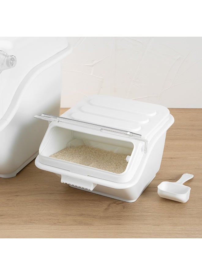 Restaurantware Met Lux 2.6 Gallon Ingredient Bin, 1 With Lid Food Storage Bin - With Measuring Scoop, Stackable, White Plastic Commercial Flour Bin, Easy Access, For Kitchen Or Storage - Image 3
