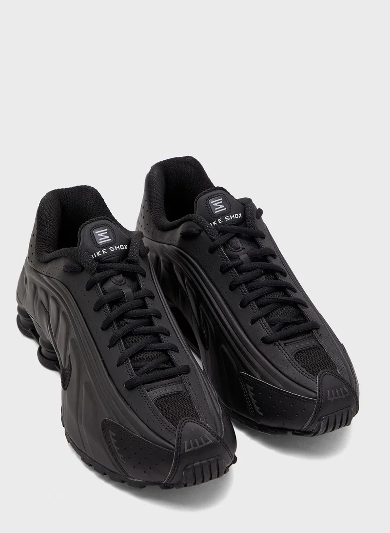 Nike Shox R4