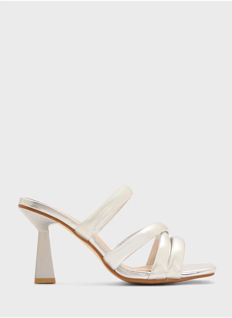 بي آند آر High Heeled Sandal
