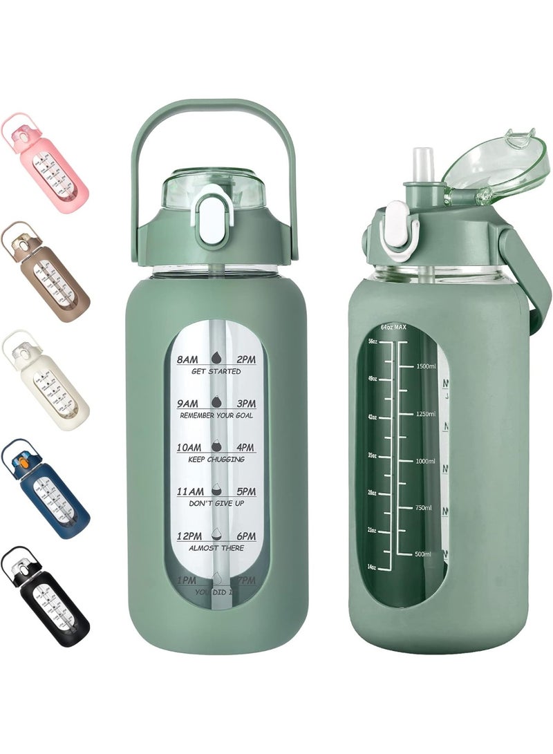 كيلا زجاجات مياه زجاجية سعة 64 أونصة مع ماصة، زجاجة تحفيزية سعة نصف جالون مع غلاف سيليكون وعلامة زمنية، إبريق ماء زجاجي كبير مقاوم للتسرب سعة 2 لتر للصالة الرياضية والمنزل والمكتب، زيتوني - Image 1