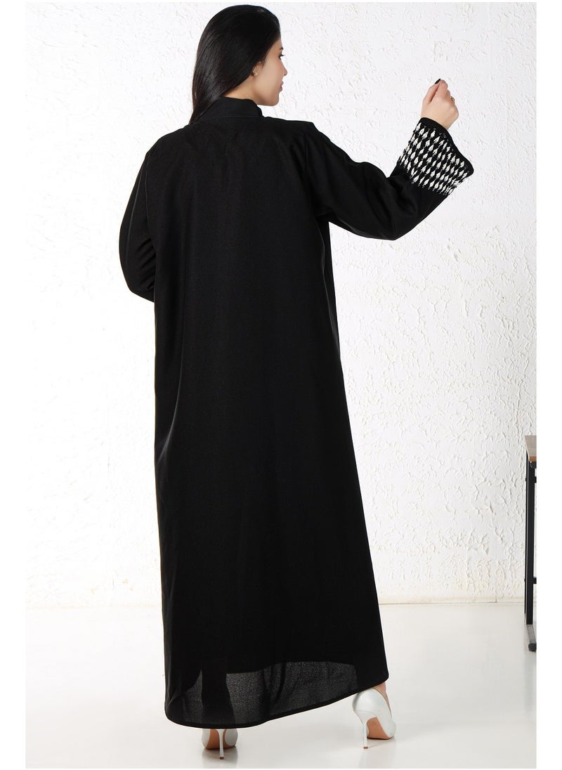 Black abaya with white embroidery on the sleeves - pzsku/Z98520091762BEBDFB7A0Z/45/_/1707909117/081783d8-833d-4fd5-a0c4-aed406289d2a