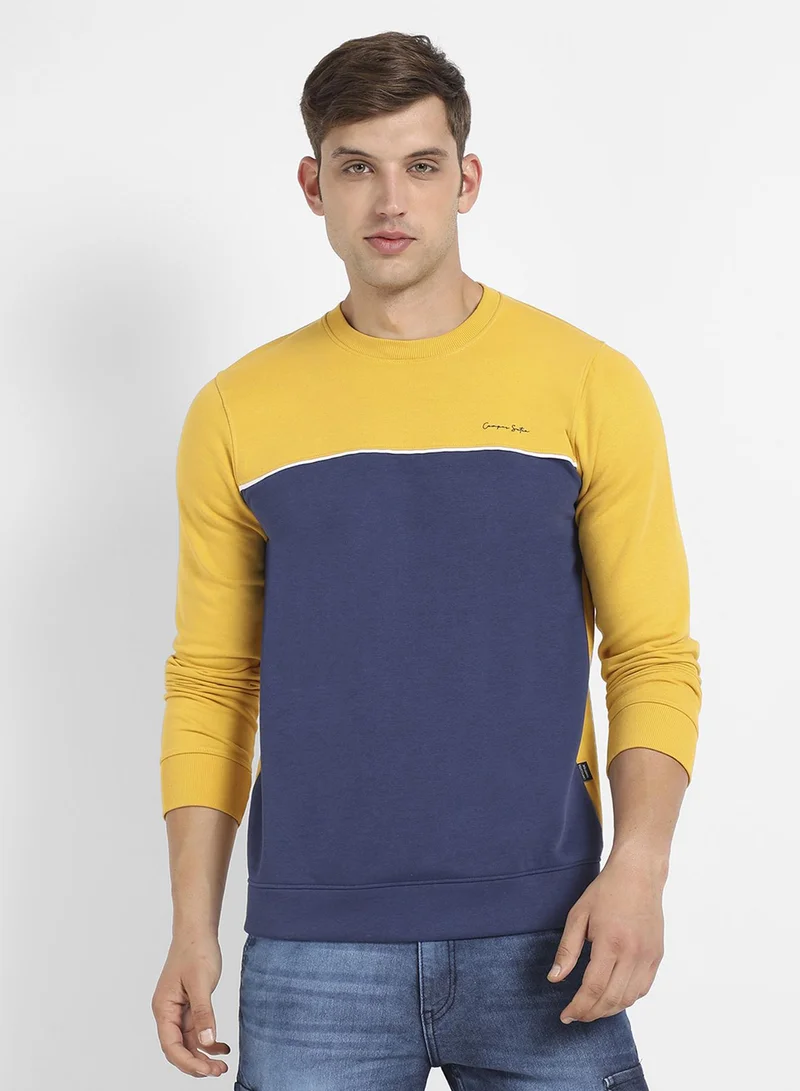 Campus Sutra Men's Blue & Mustard Yellow Pullover Sweatshirt With Ribbed Hem For Casual Wear | Crew Neck | Long Sleeve | Pull On Closure | Cotton Sweatshirt Crafted With Comfort Fit For Everyday Wear