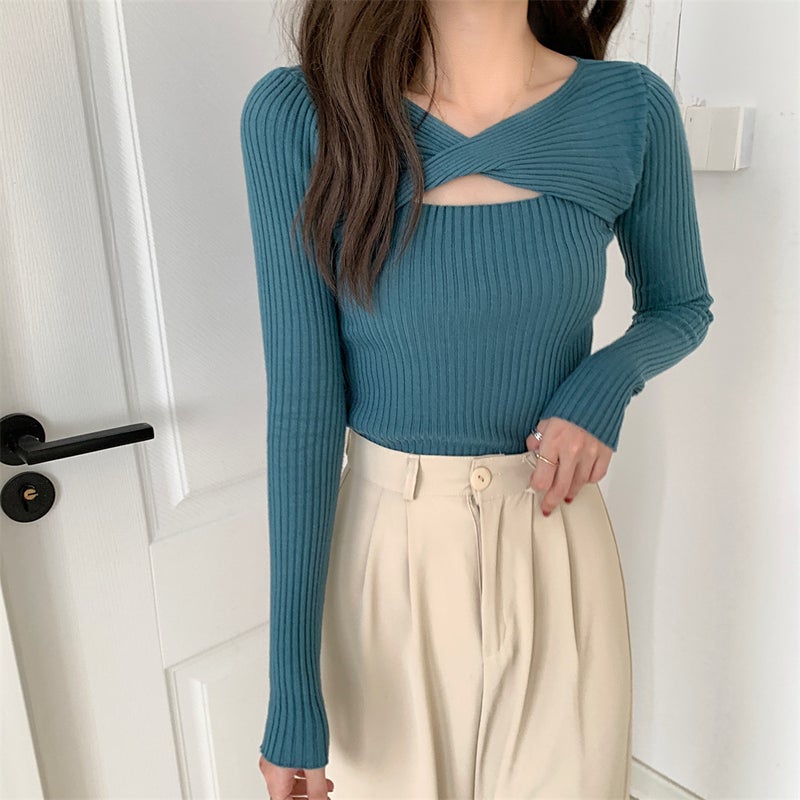 2023 autumn and winter design hollow-out long-sleeved sweater womens careful machine slim-fit slimming V-neck pullover bottoming top Coffee - Image 3