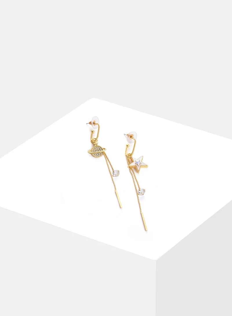 SOHI Contemporary Artificial Stud Earring Jewellery
