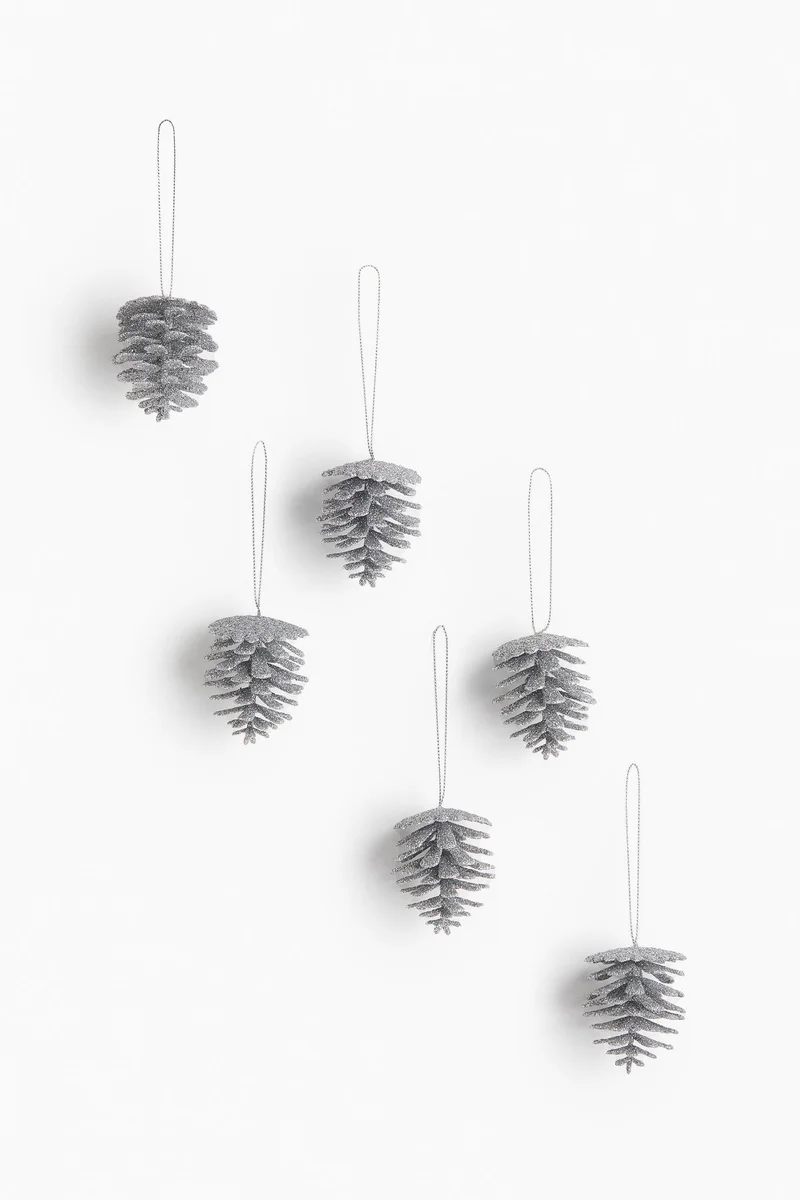 H&M 6-pack pine cone Christmas decorations