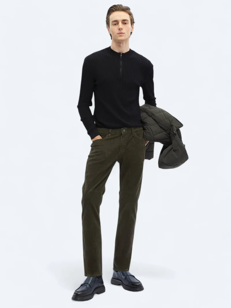 Kip Khaki Weaving Slim Fit Casual Cotton Blended Trousers