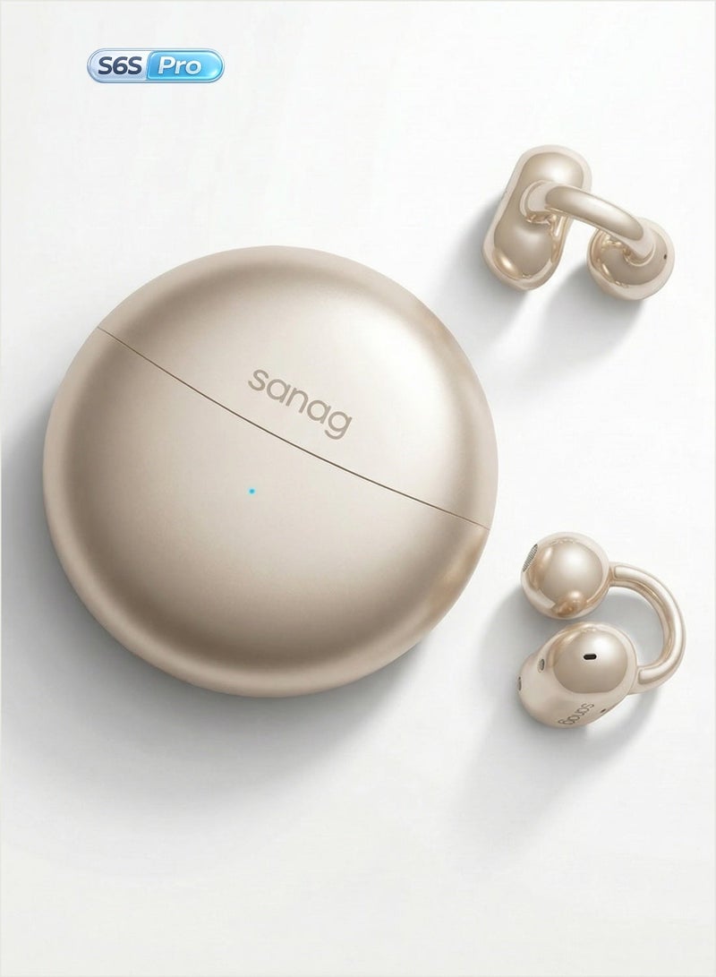 ساناج سماعات SANAG S6S Pro اللاسلكية، سماعات بلوتوث مفتوحة بمشبك الأذن، خفيفة الوزن 4 جرام بمقاس مريح، مكالمات واضحة، عمر بطارية طويل 42 ساعة، مقاومة للعرق IPX4، متوافقة مع iOS وAndroid - ذهبي - Image 1