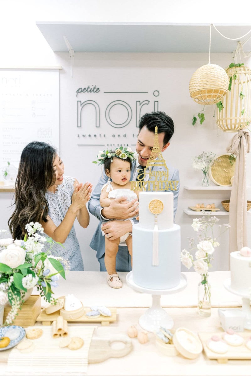 AHAORAY Eiffel Rower Birthday Cake Topper - Gold Glitter Eiffel Rower Theme Birthday Party Cake Decoration Supply - Boy or Girl Architecture Theme Party Cake Decor Photo Prop - Image 4