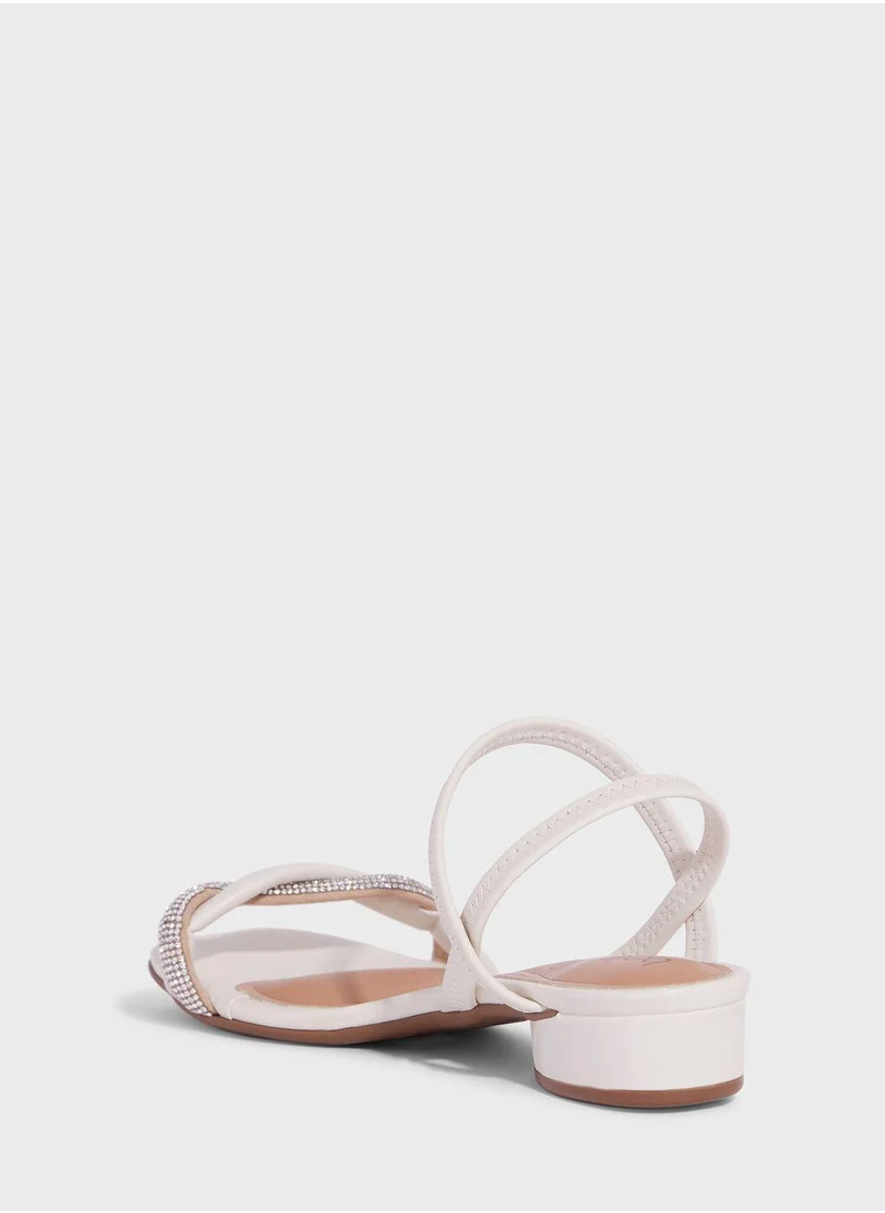 Beira Rio Ada Ankle Strap Low Heel Sandals