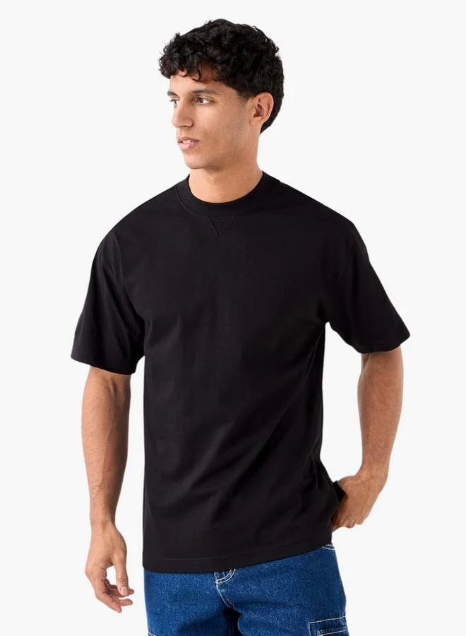 كابا تيشيرت كابا بأكمام قصيرة ورقبة دائرية