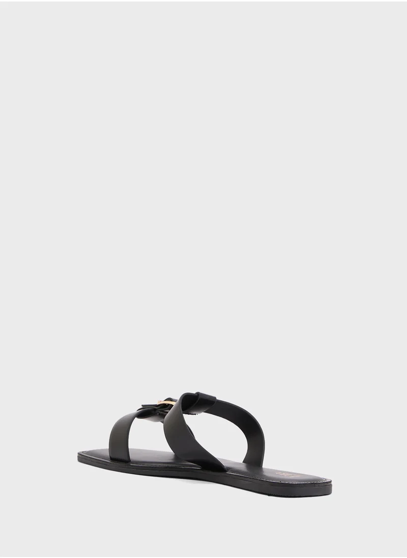 ELLA Flat Sandal With Buckle