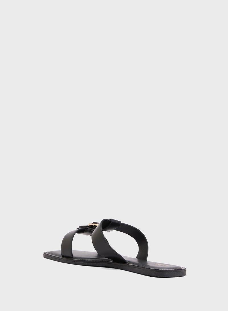 ايلا صندل مسطح بإبزيم - Image 2