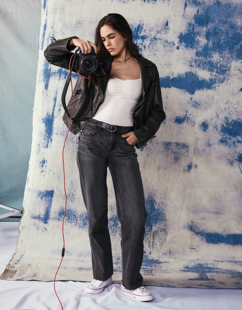 امريكان ايجل جينز ستريجيد بخصر عالي وقصّة ستوف بايب