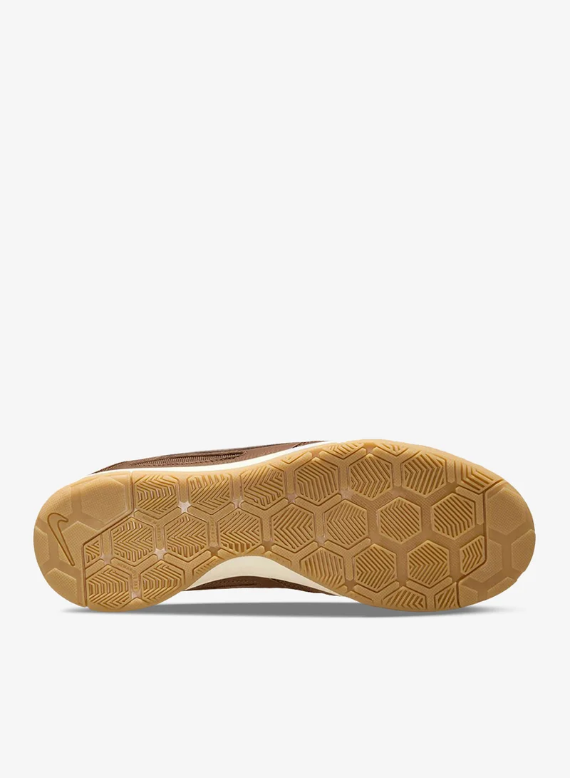 Nike Gato