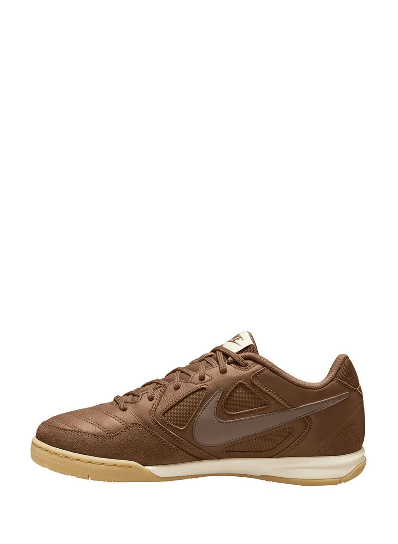 Nike Gato