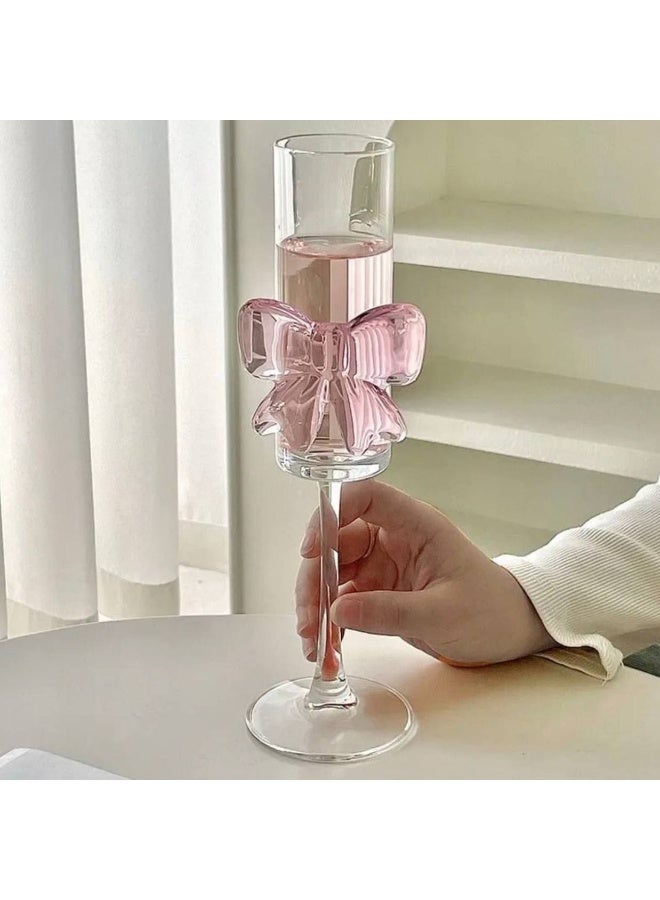 طقم كاسات فيونكة 6 قطع يبقى إحنا بنتكلم عن قمة الأناقة كاس تصميمه رقيق وفيونكته بتدي لمسة أنوثة وشياكة لأي ترابيزة ينفع للمناسبات، التقديم، أو حتى لمزاجك وانتي بتشربي العصير أو المشروبات الباردة - Image 5