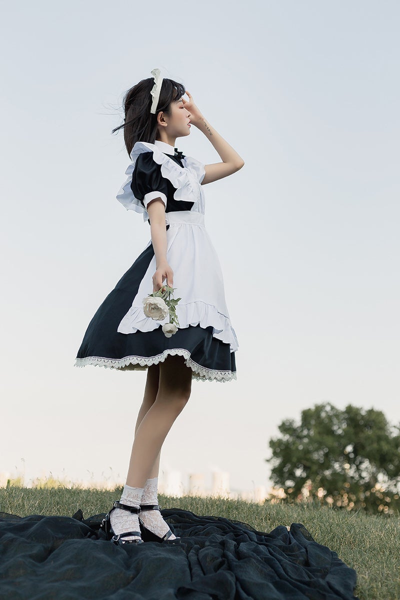Maid dress cosplay restaurant Cafe overalls dress black and white maid dress Party a generation of hair - Image 1