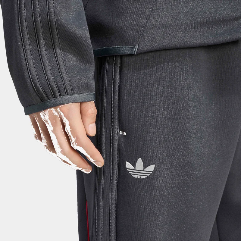Adidas Originals  LIVERPOOL FC 26/27 ORIGINALS TEAMGEIST 26 TRACKPANT for Men | Best Price UAE