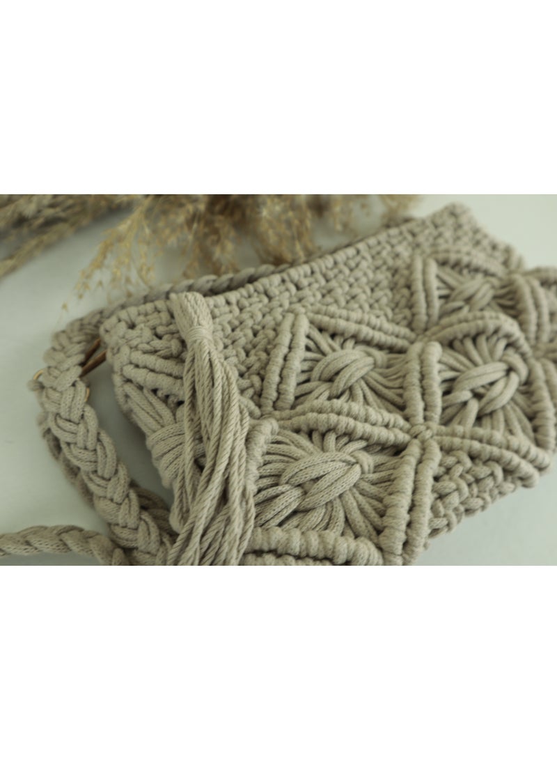 انتيكيانو شنطة كتف حريمي صغيرة بخيوط مكرمية - Image 1