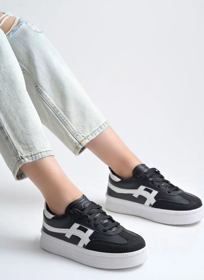 Shoetopia Stylestry Women Colourblocked Sneakers