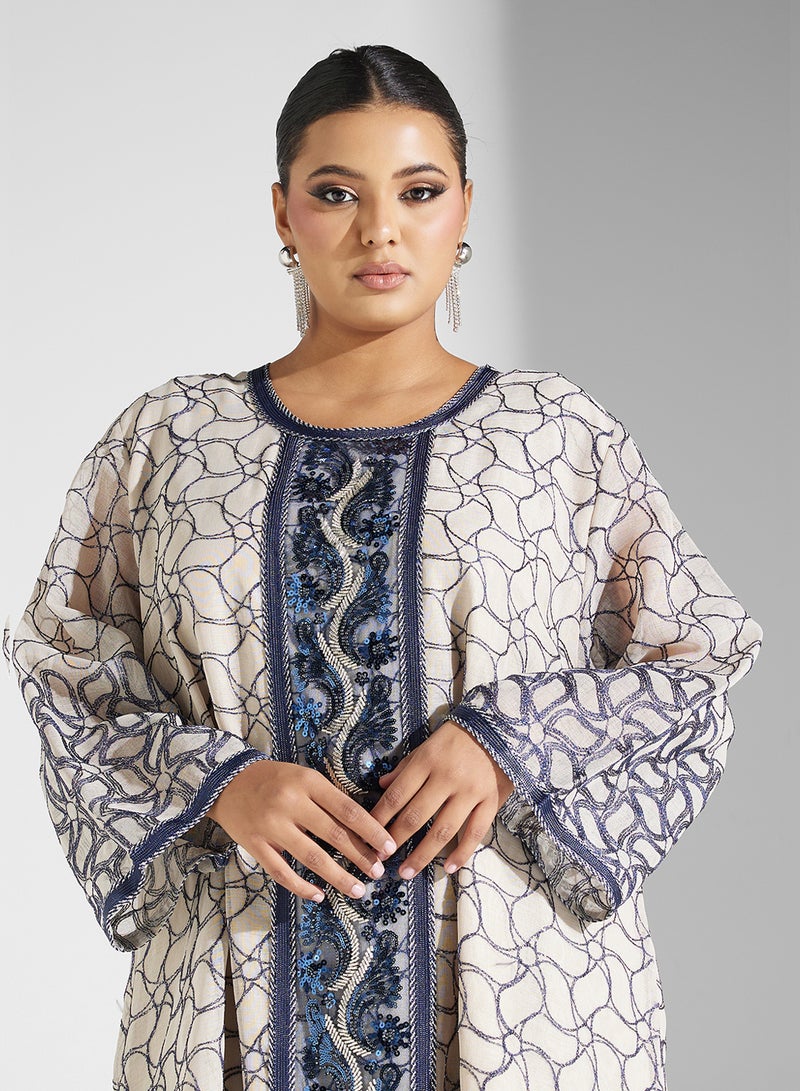 Khizana Plus size embroidered jalabiya - Image 3