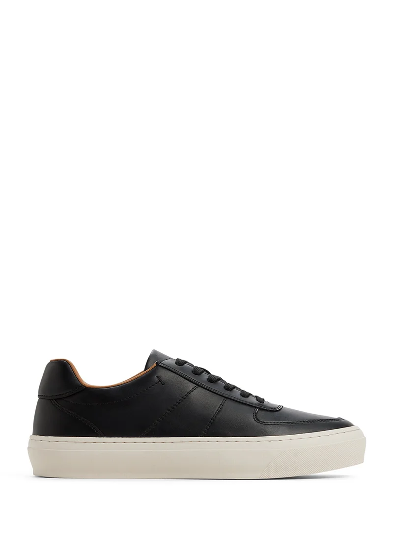كول ات سبرنج Casual Low Top Sneakers