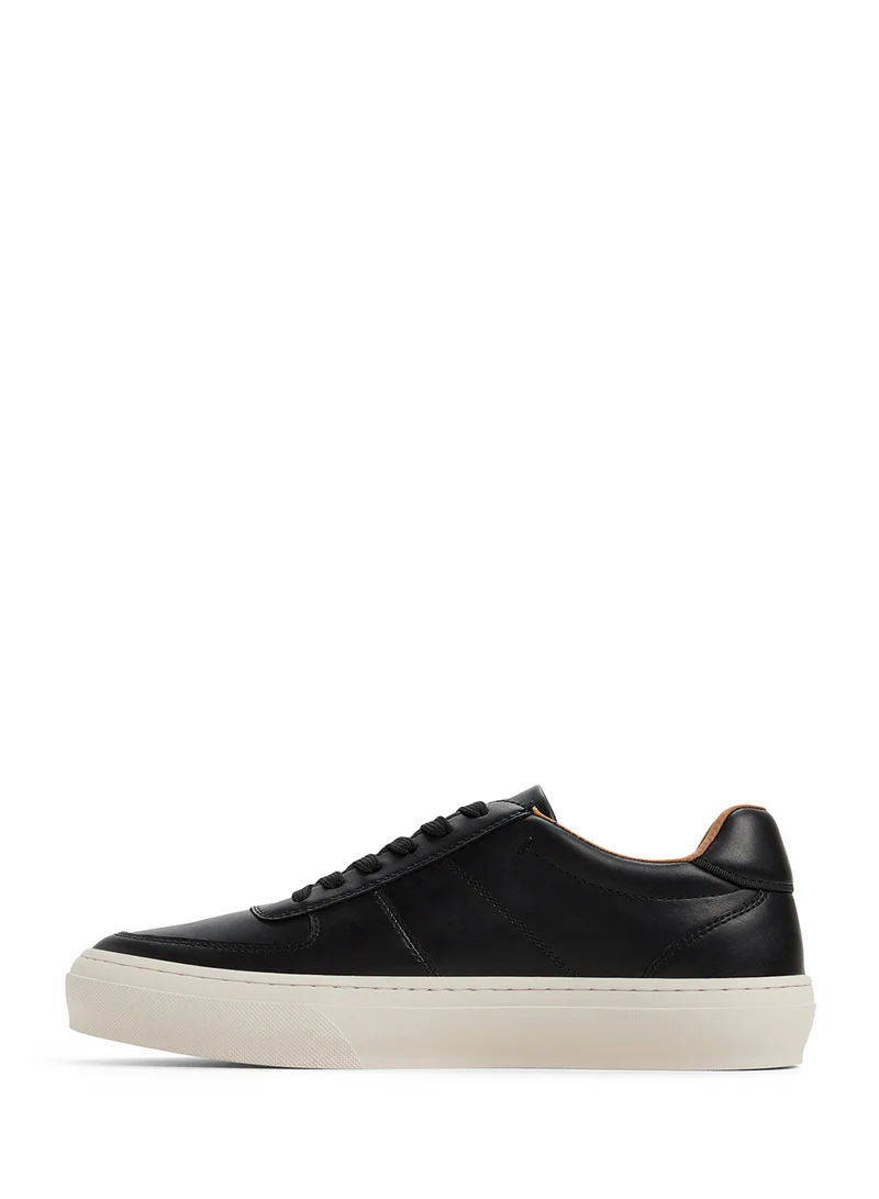 كول ات سبرنج Casual Low Top Sneakers