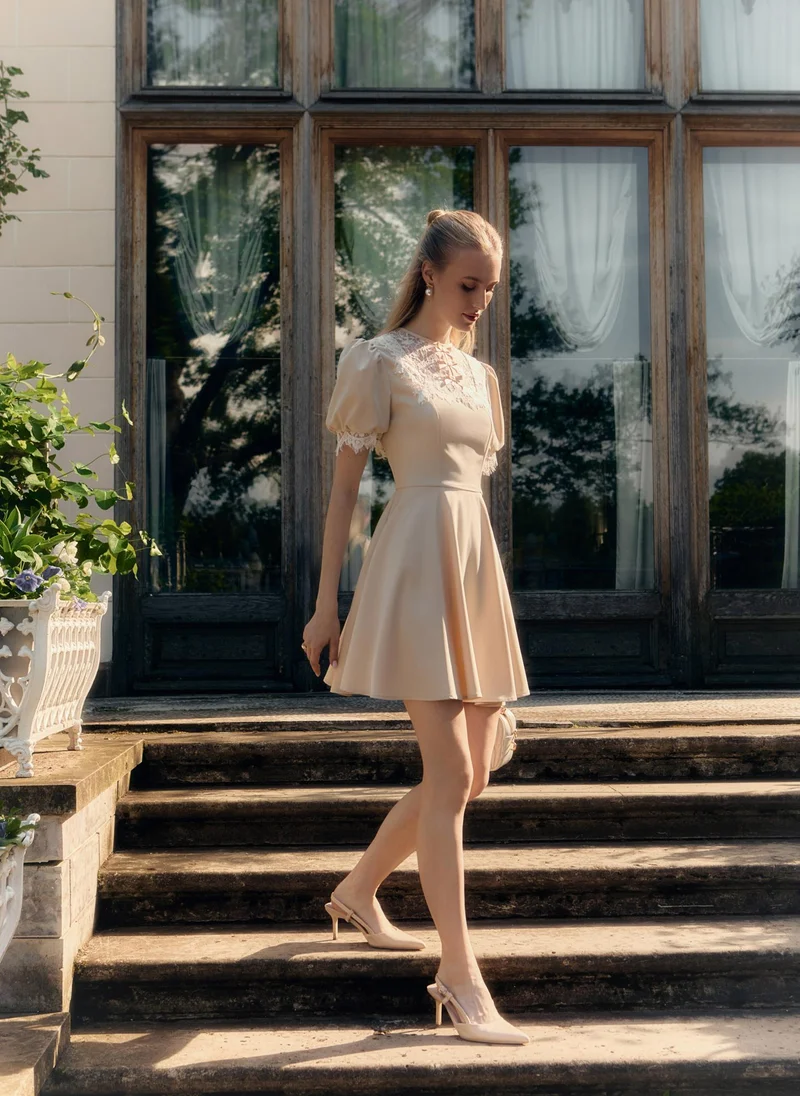 Lichi Mini dress with lace collar and cuffs
