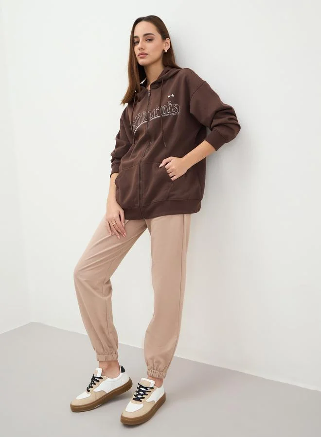 ستايلي سويت شيرت طويل بطبعة جرافيك