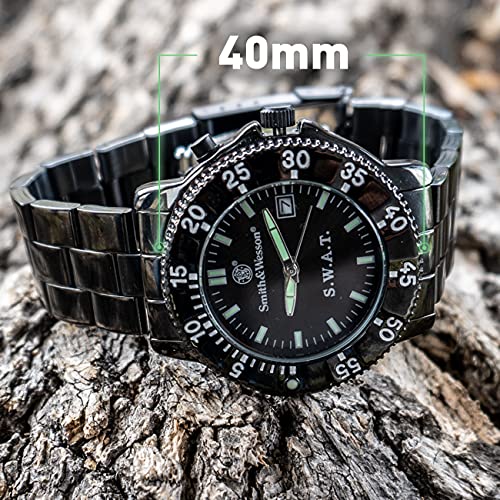 Smith & Wesson Men's S.W.A.T. Watch, 3ATM, Stainless Steel Caseback, Glowing Hands, Back Glow, Tactical Watch, Precision Quart, Scratch Resistant, 40mm, Christmas Gift - Image 4