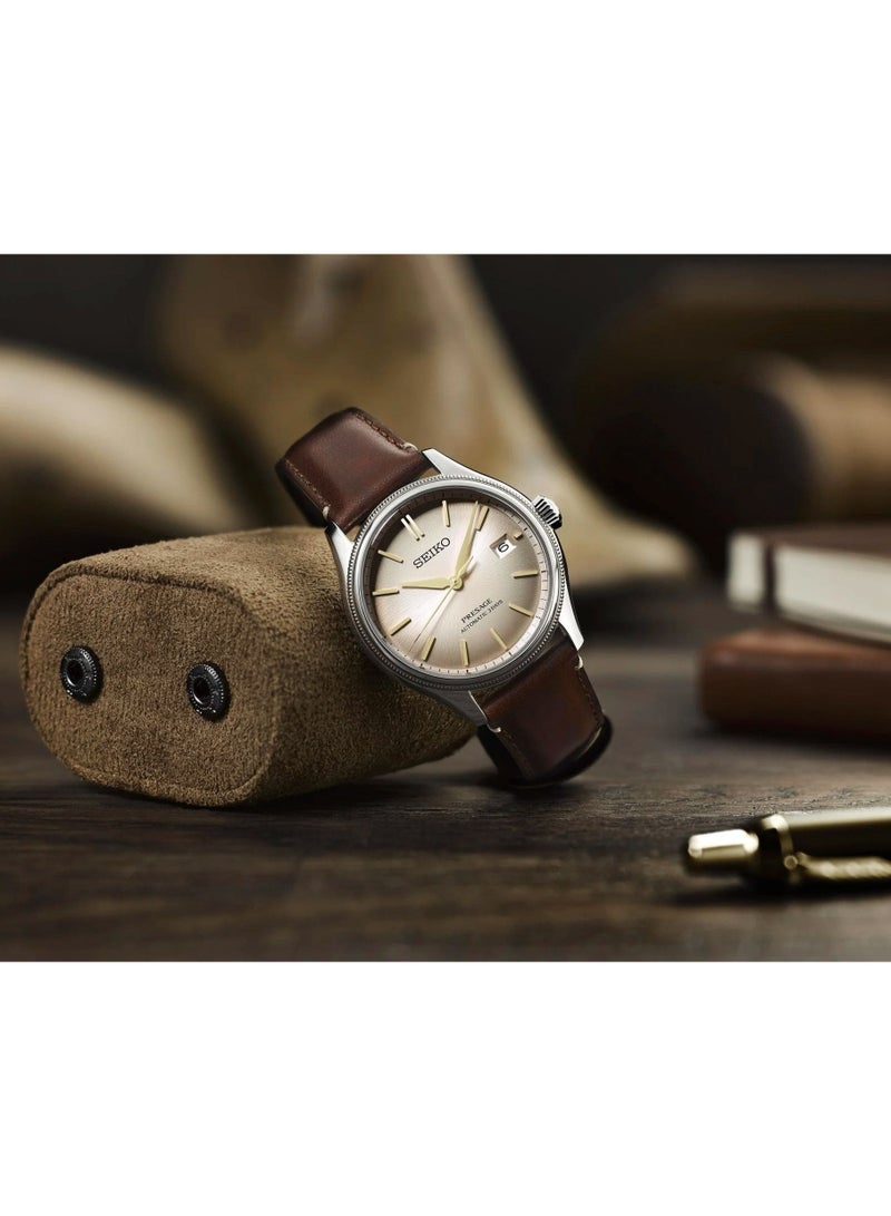 Seiko ساعة أوتوماتيكية محدودة الإصدار من بريسايج كلاسيك SPB529J1، 40.2 مم بقرص بني "شيراشا"، علبة من الفولاذ المقاوم للصدأ وحزام جلدي، مقاومة للماء حتى 100 م - Image 2