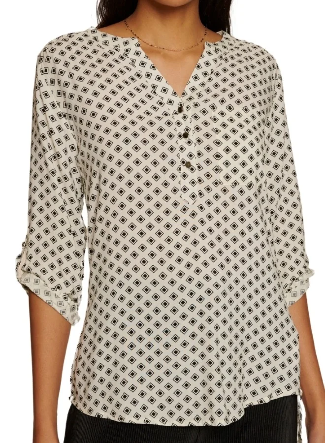 ZABAIONE Geometric Print V-Neck Blouse - Beige and White