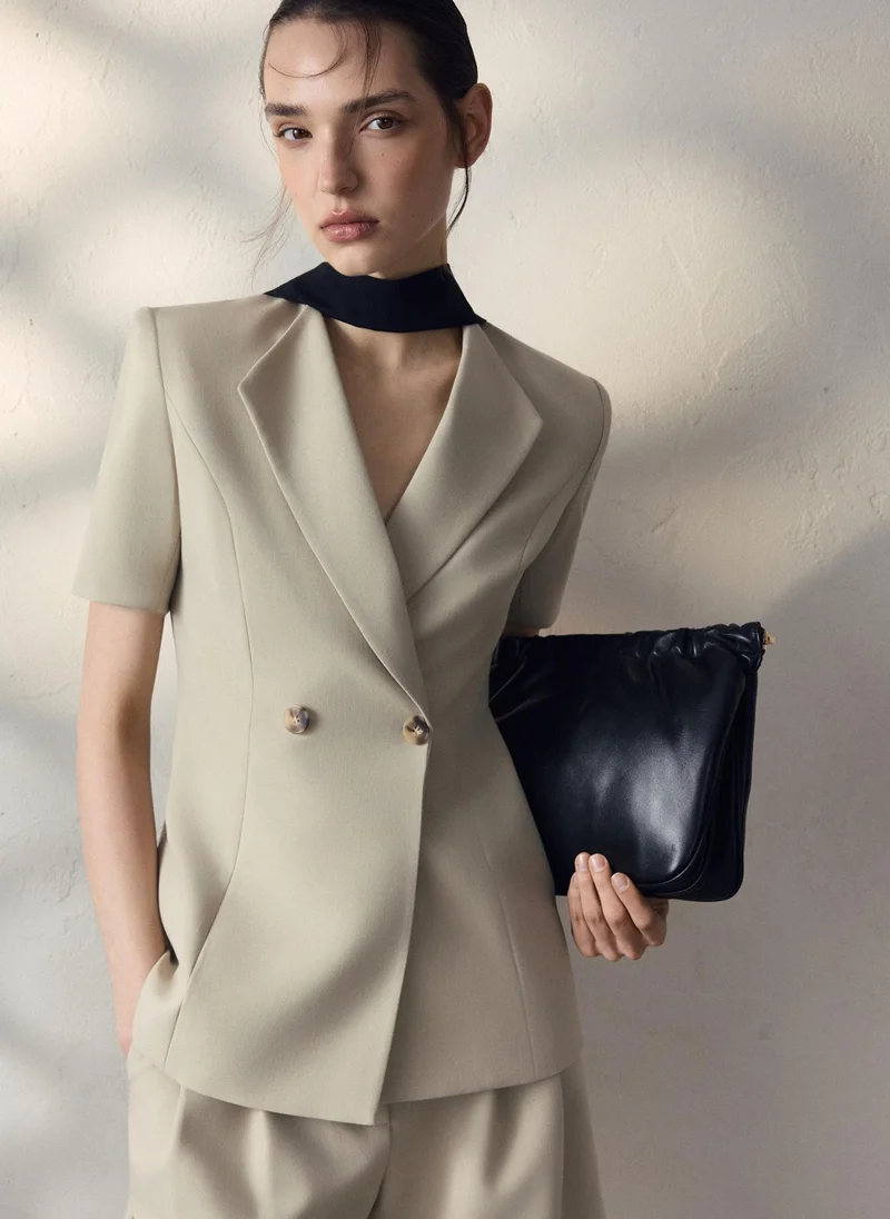 Lichi Double-breasted jacket with short sleeves